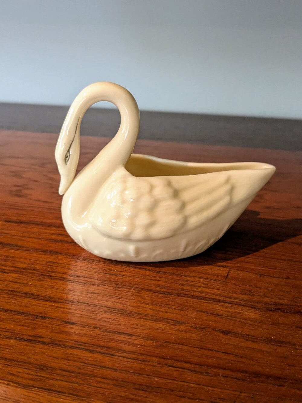 Vintage Belleek Pottery Ireland Porcelain Swan Dish - Gold 7th Mark
